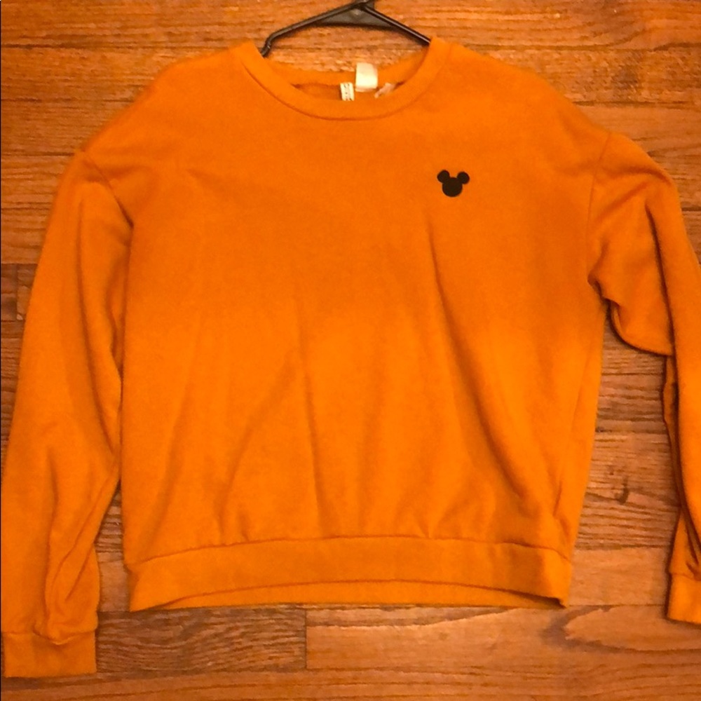 Mickey Mouse Crewneck.
